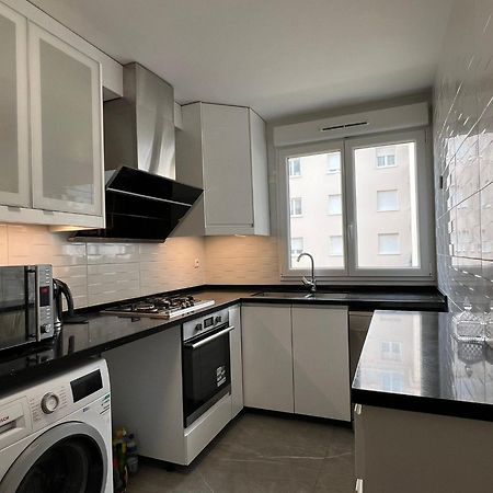 Location 3 Chambres Spacieuses Dans Appartment 2 Mn Rer Bussy Saint Georges Kültér fotó