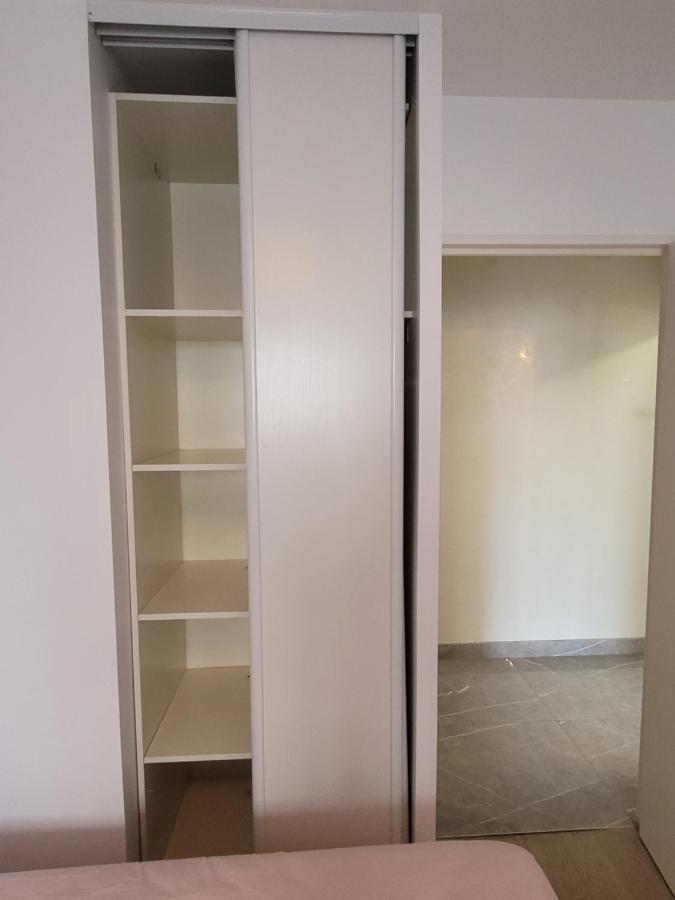 Location 3 Chambres Spacieuses Dans Appartment 2 Mn Rer Bussy Saint Georges Kültér fotó