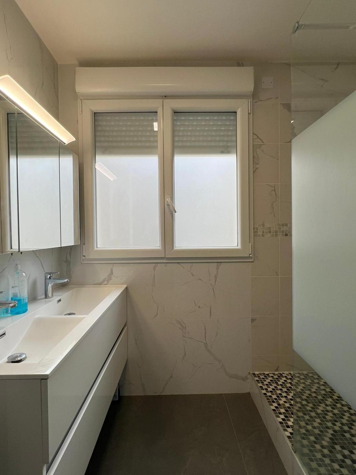 Location 3 Chambres Spacieuses Dans Appartment 2 Mn Rer Bussy Saint Georges Kültér fotó